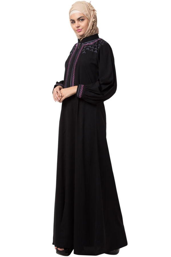 Embroidered Full Zipper Black Abaya - Image 3